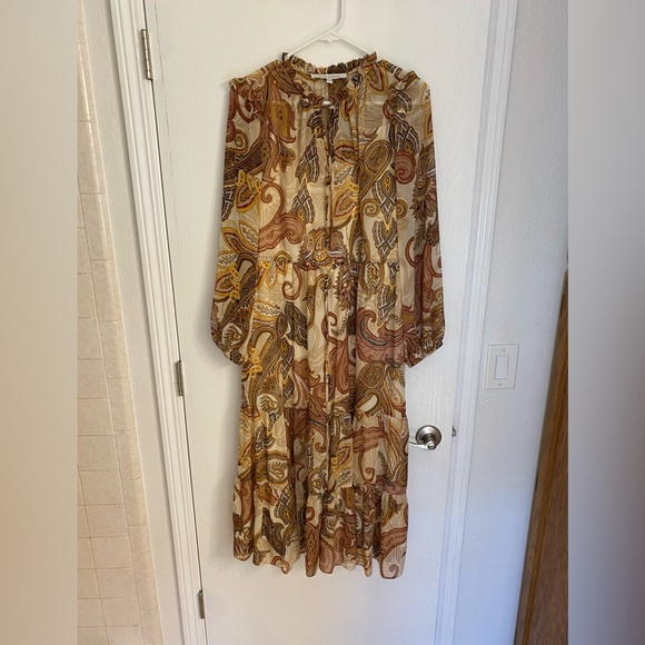 Paisley Print Long Sleeved Midi Dress - Picture 7 of 7